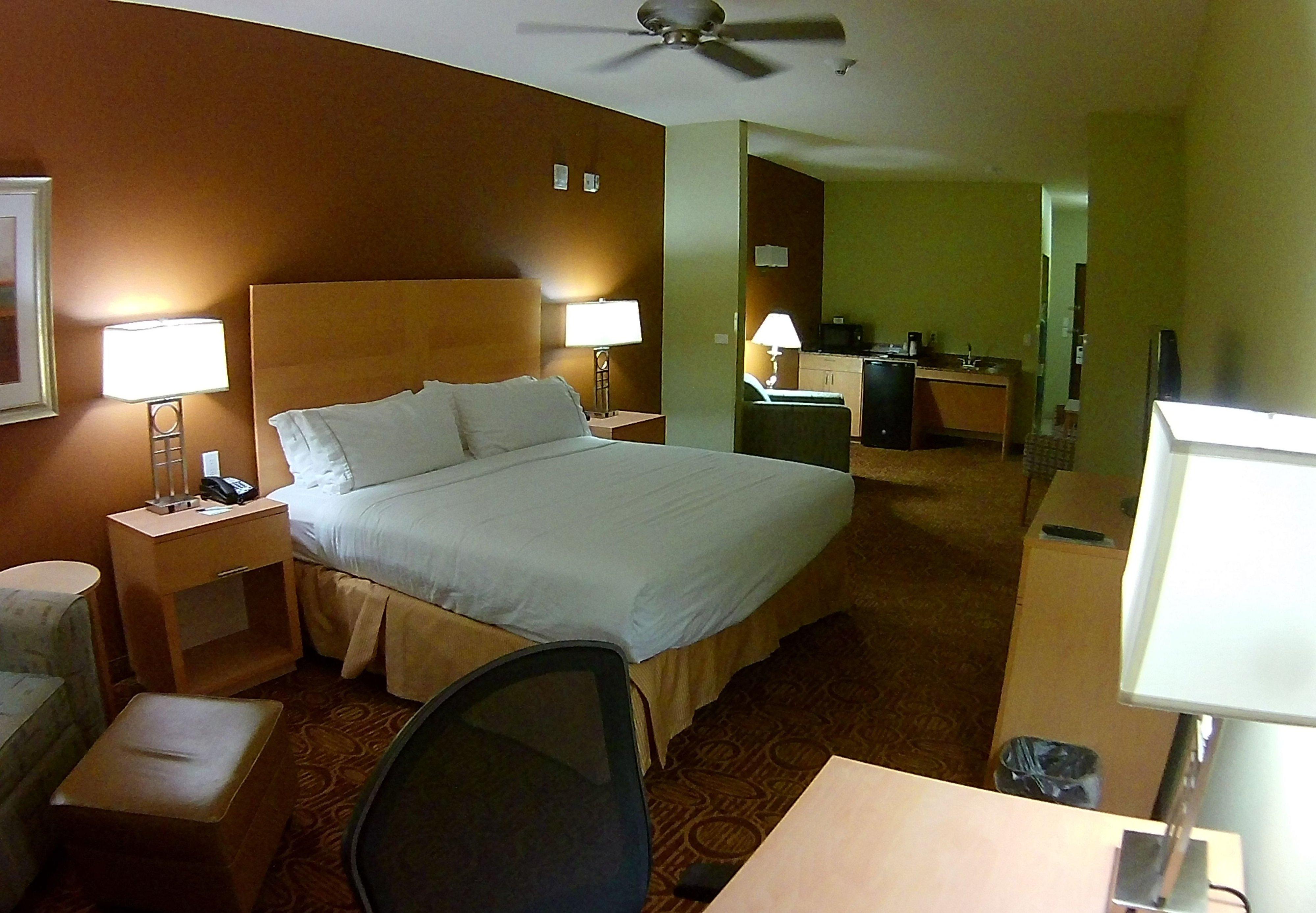 Holiday Inn Express & Suites Lubbock Southwest - Wolfforth By Ihg Exterior photo