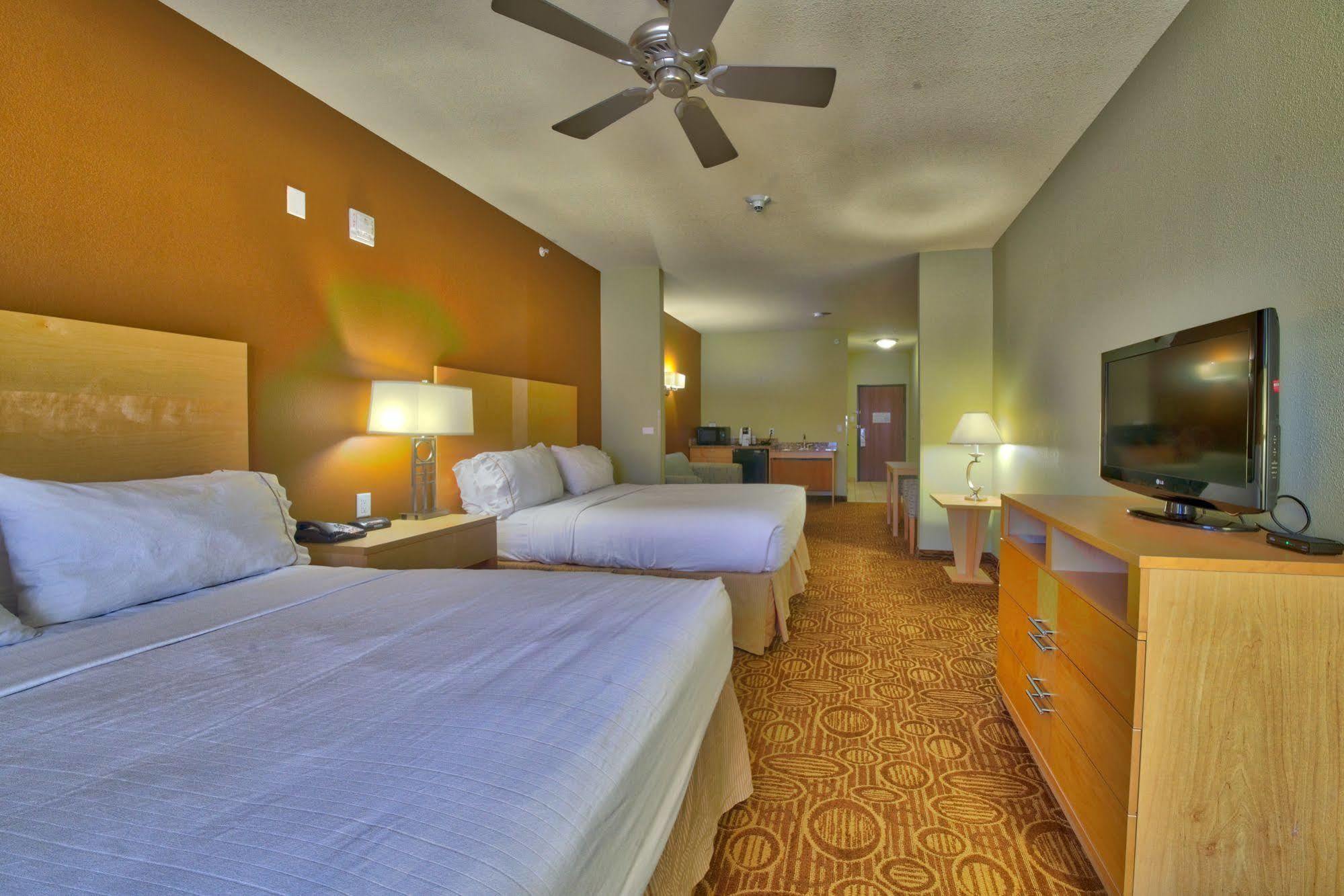 Holiday Inn Express & Suites Lubbock Southwest - Wolfforth By Ihg Exterior photo